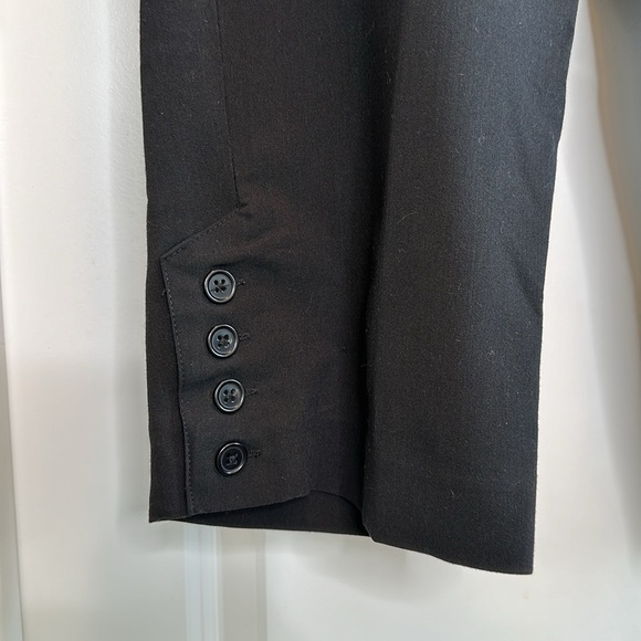 Black‎ capri pants 12 petite - Picture 3 of 4